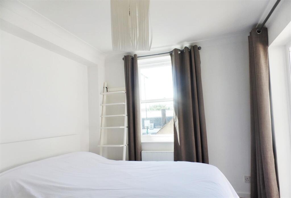 1 bed Apartment