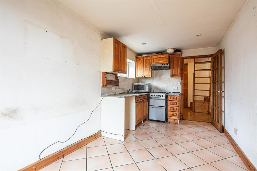 2 bed Terraced