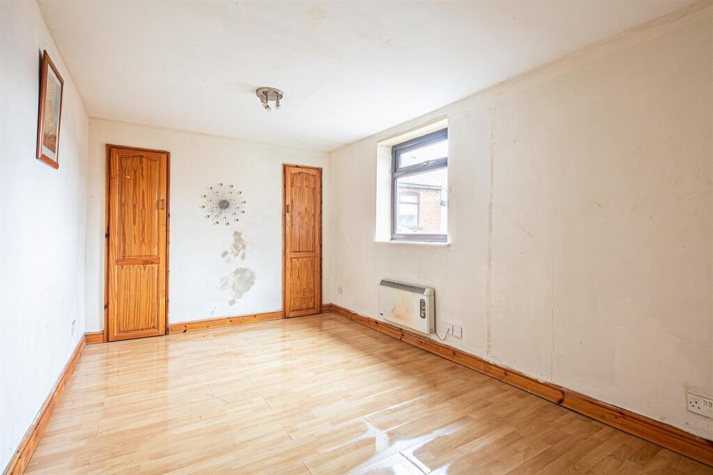2 bed Terraced