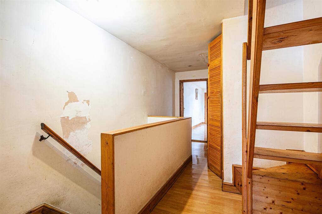 2 bed Terraced
