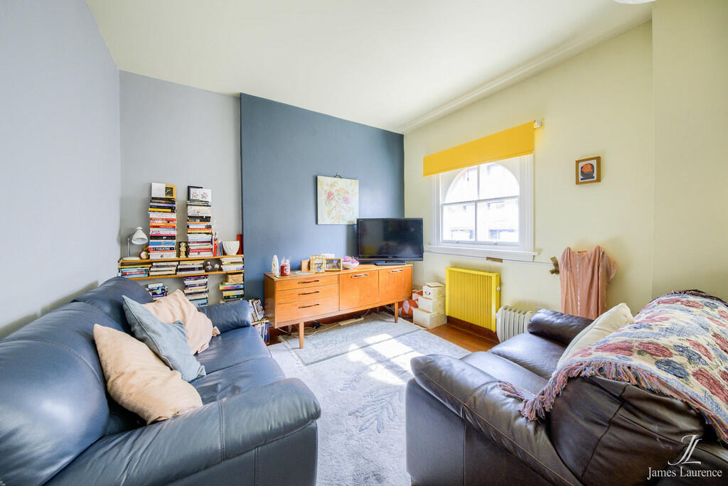 1 bed Apartment