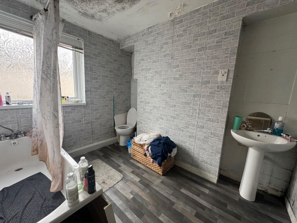 2 bed Terraced