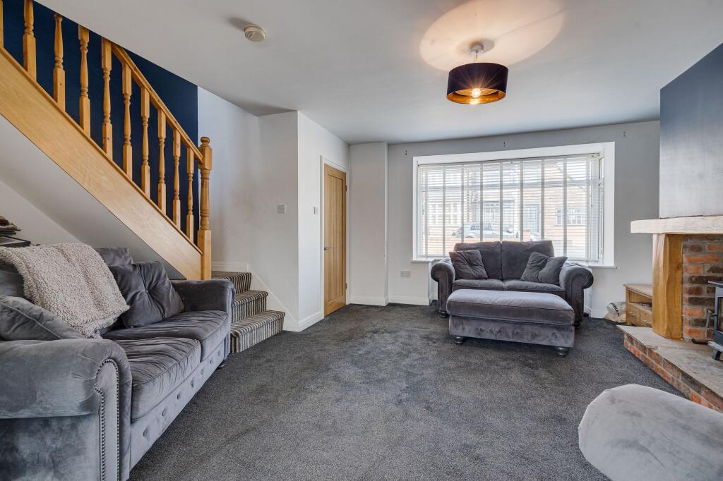 4 bed Semi-Detached