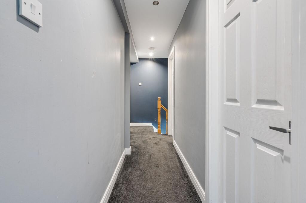 4 bed Semi-Detached
