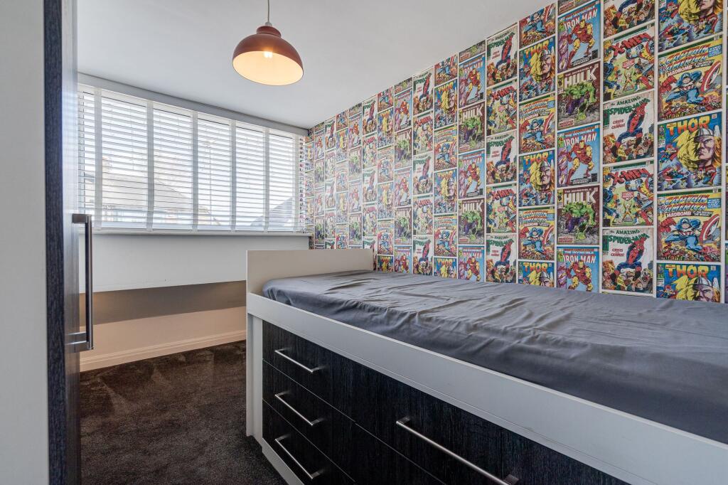 4 bed Semi-Detached