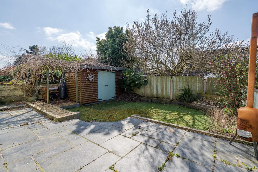 4 bed Semi-Detached