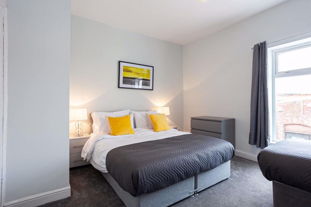 3 bed Terraced