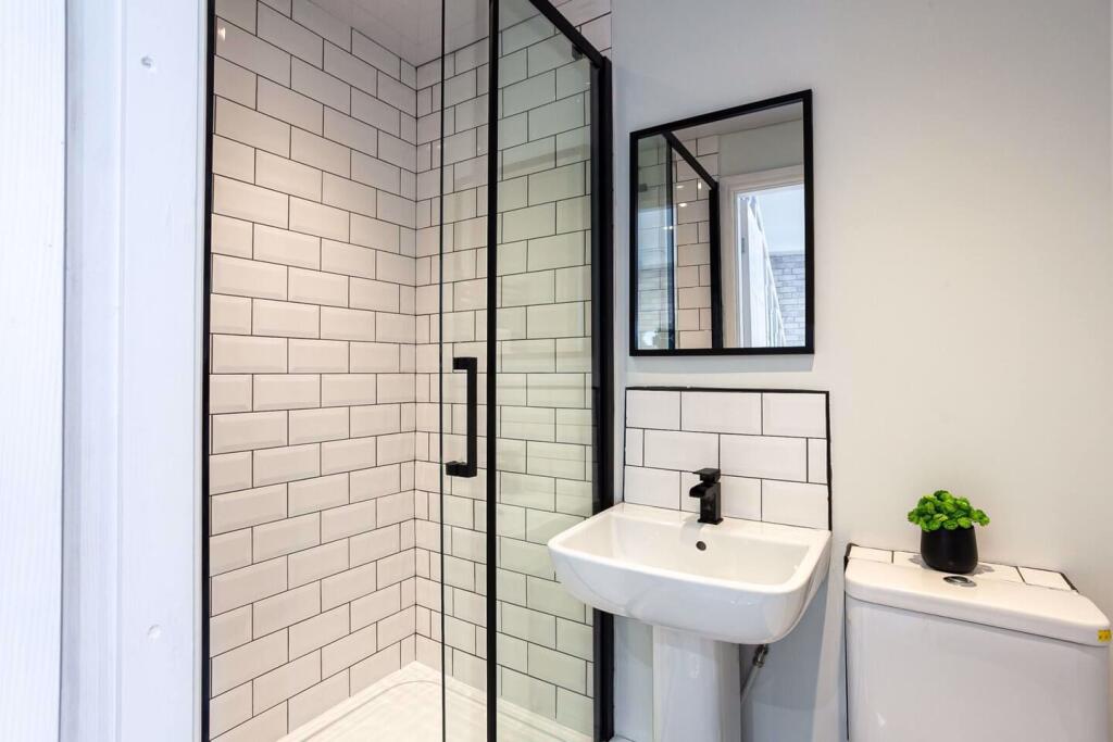 3 bed Terraced