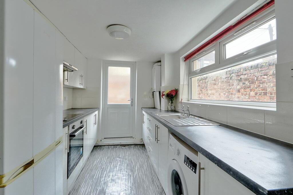 2 bed Terraced
