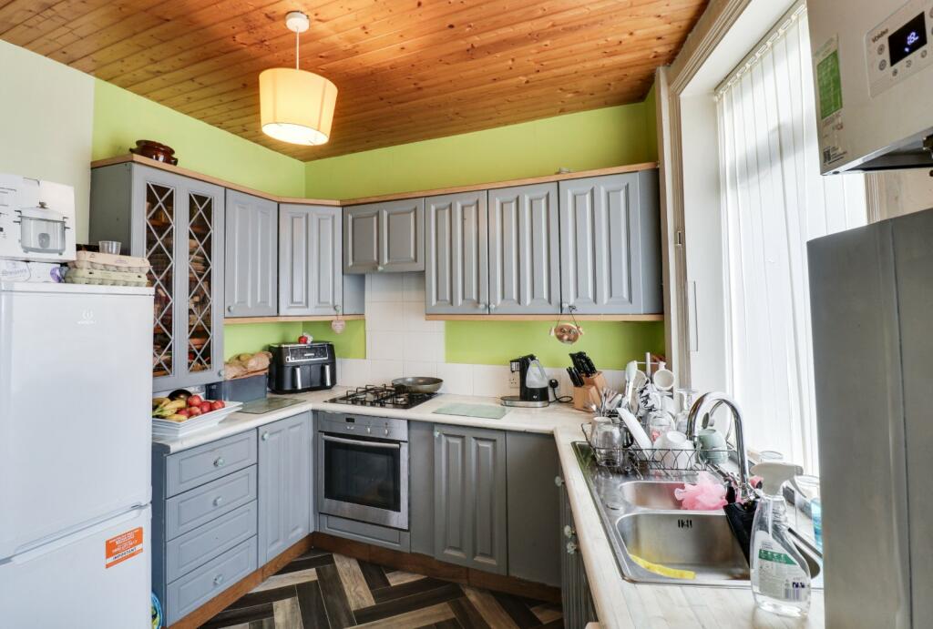 2 bed End of Terrace