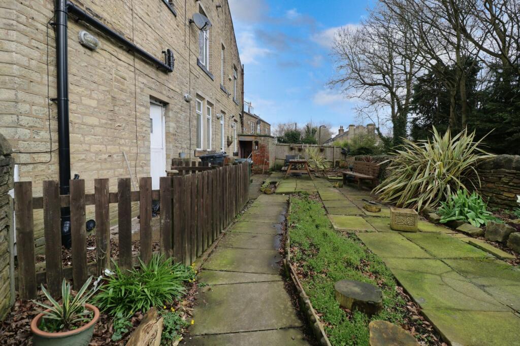 2 bed End of Terrace