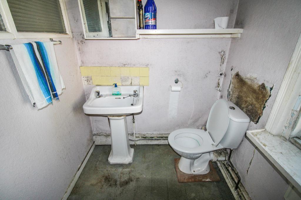 2 bed Semi-Detached