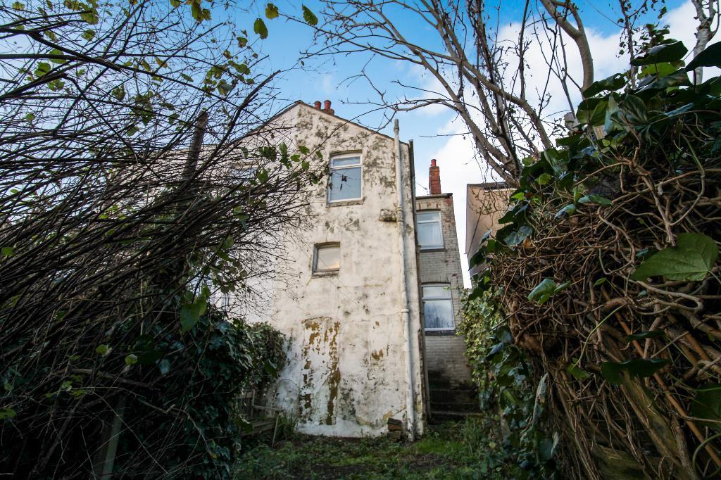 2 bed Semi-Detached