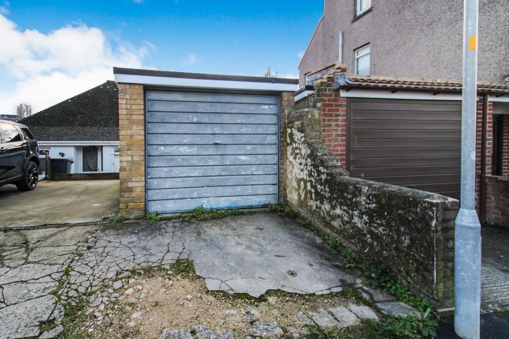2 bed Semi-Detached