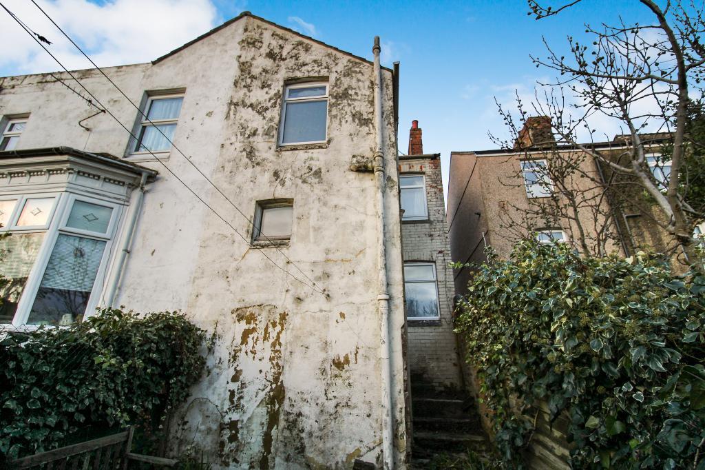 2 bed Semi-Detached