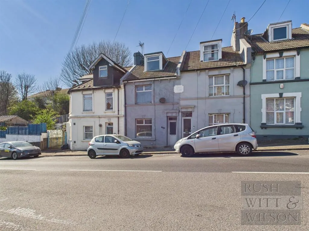 3 bed Terraced