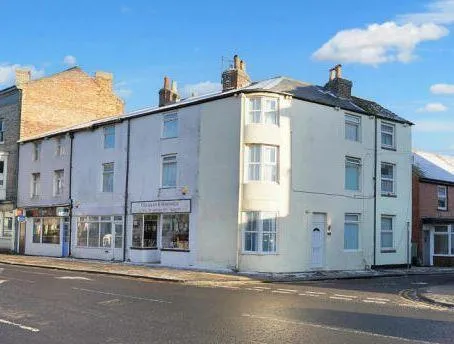 4 bed Terraced