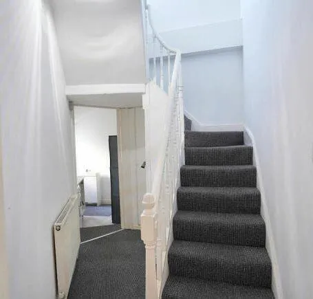 4 bed Terraced