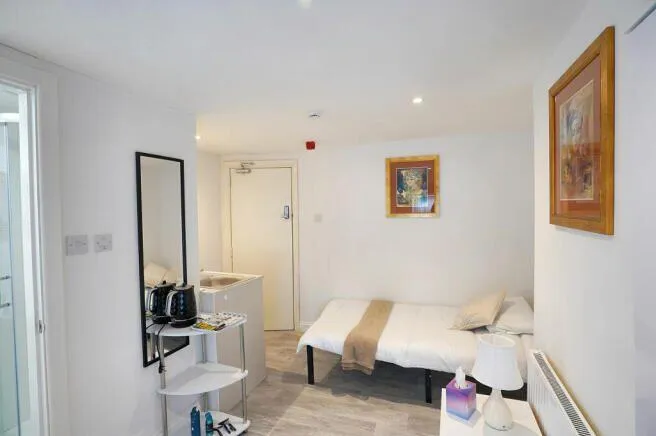 4 bed Terraced
