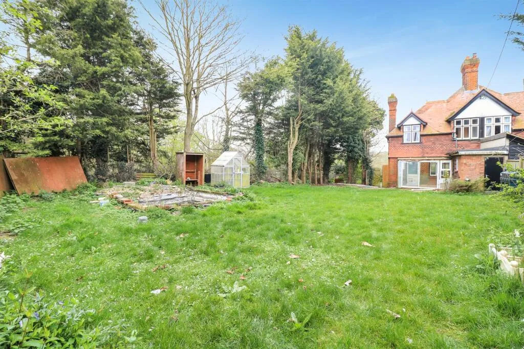 3 bed Semi-Detached