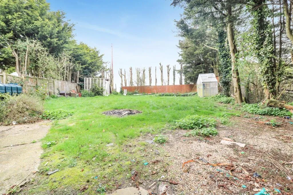 3 bed Semi-Detached