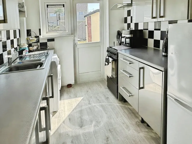 3 bed Semi-Detached