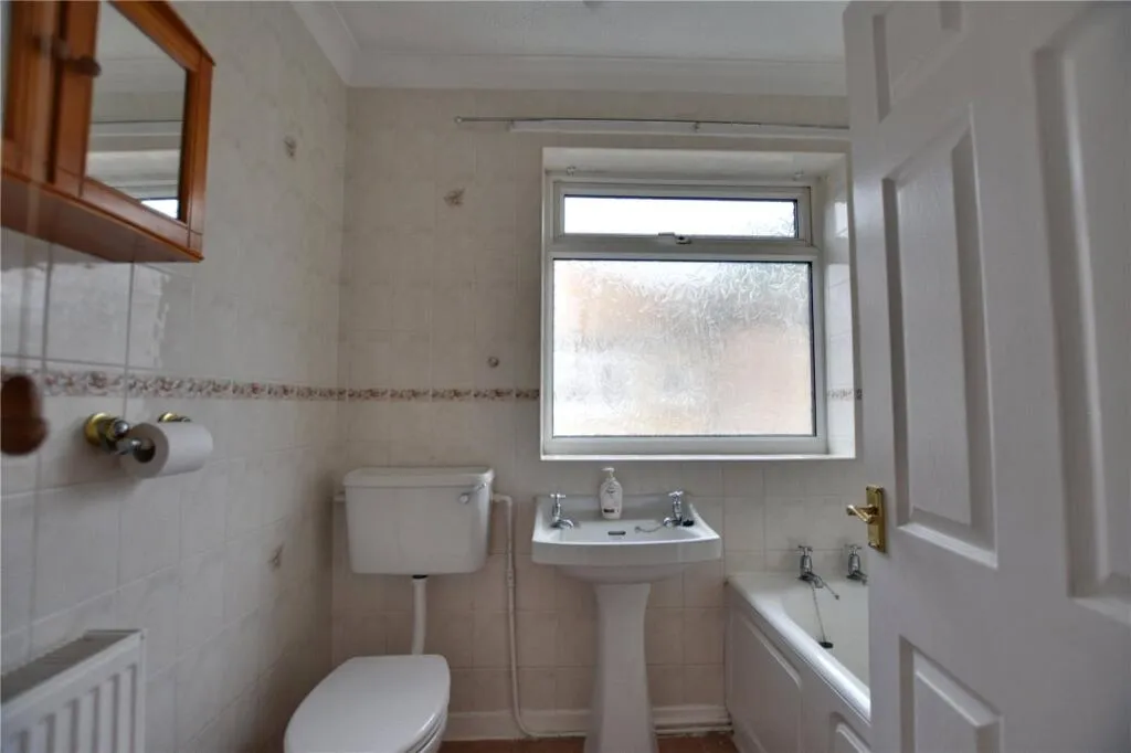2 bed Semi-Detached Bungalow