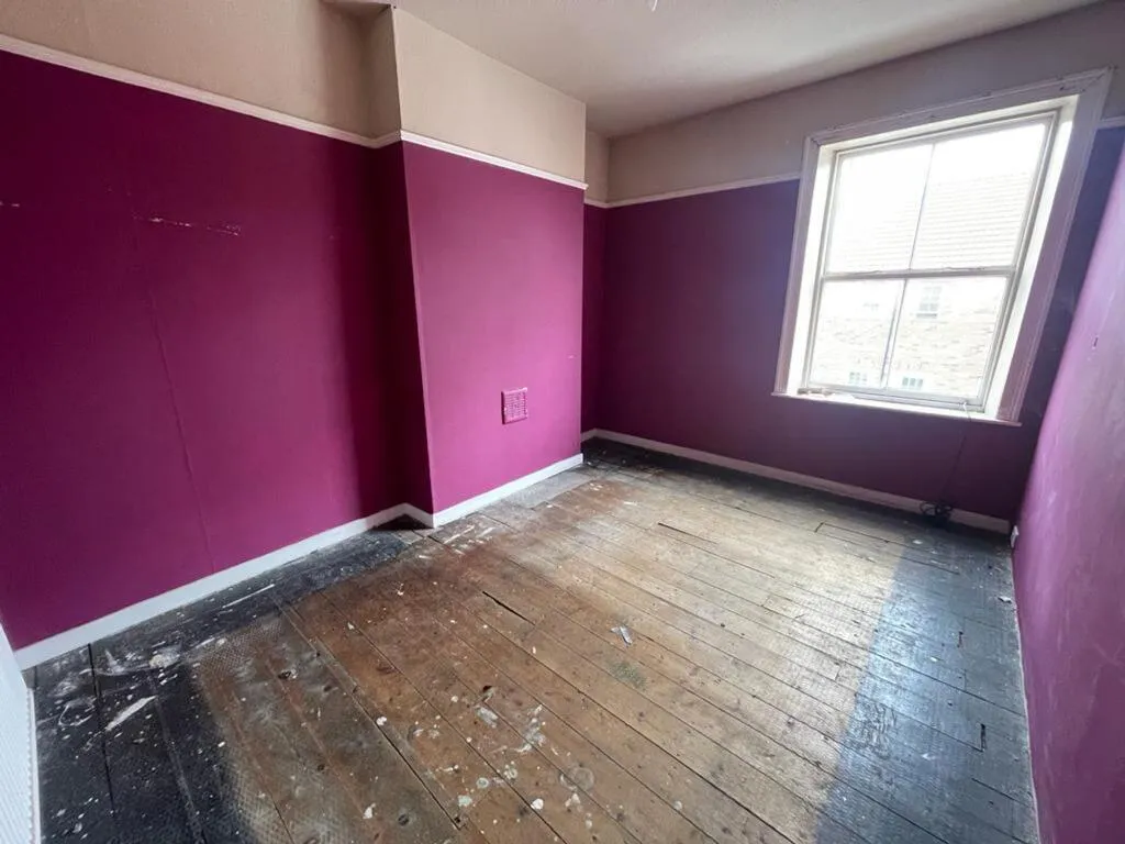 4 bed Guest House