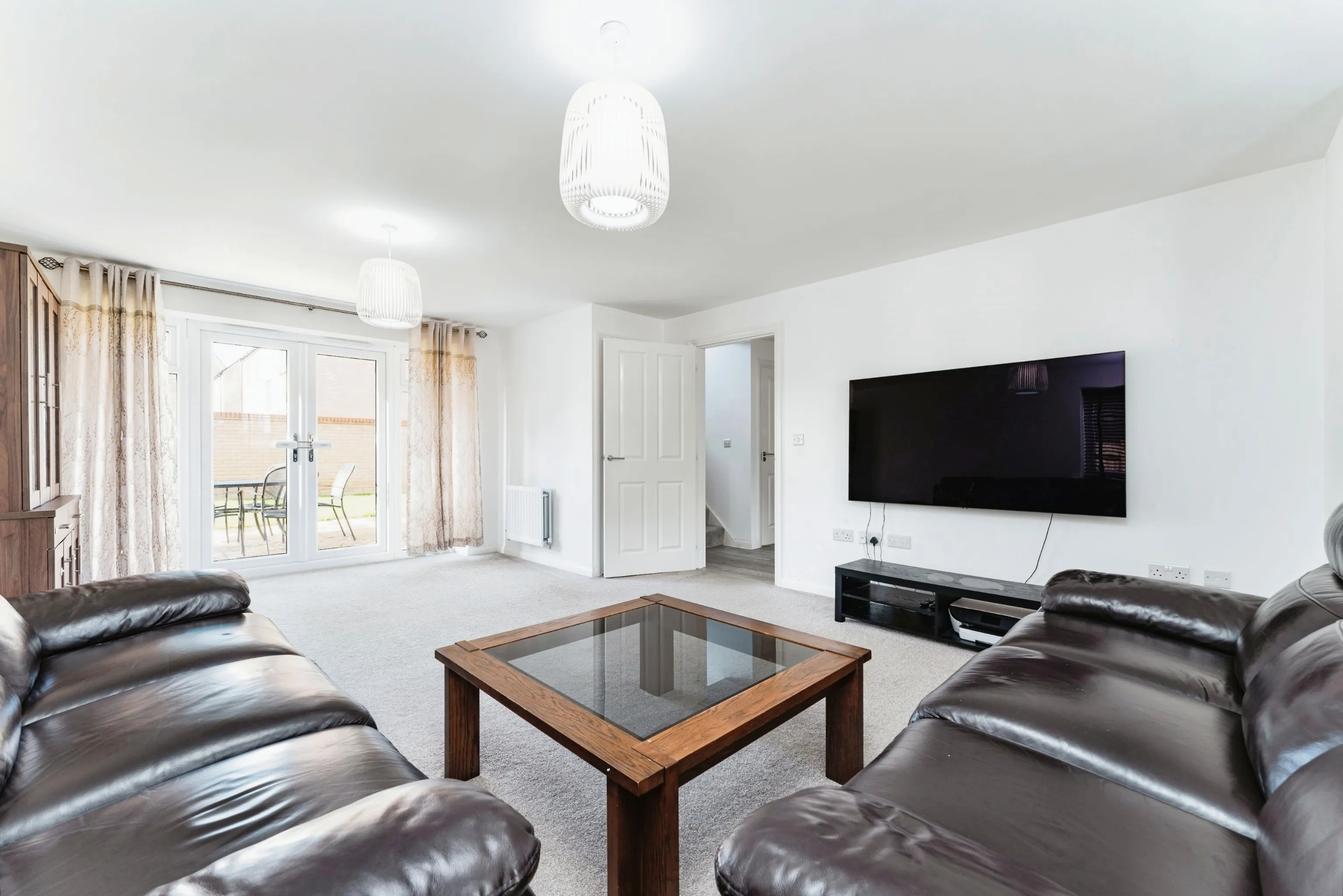 4 bed Detached