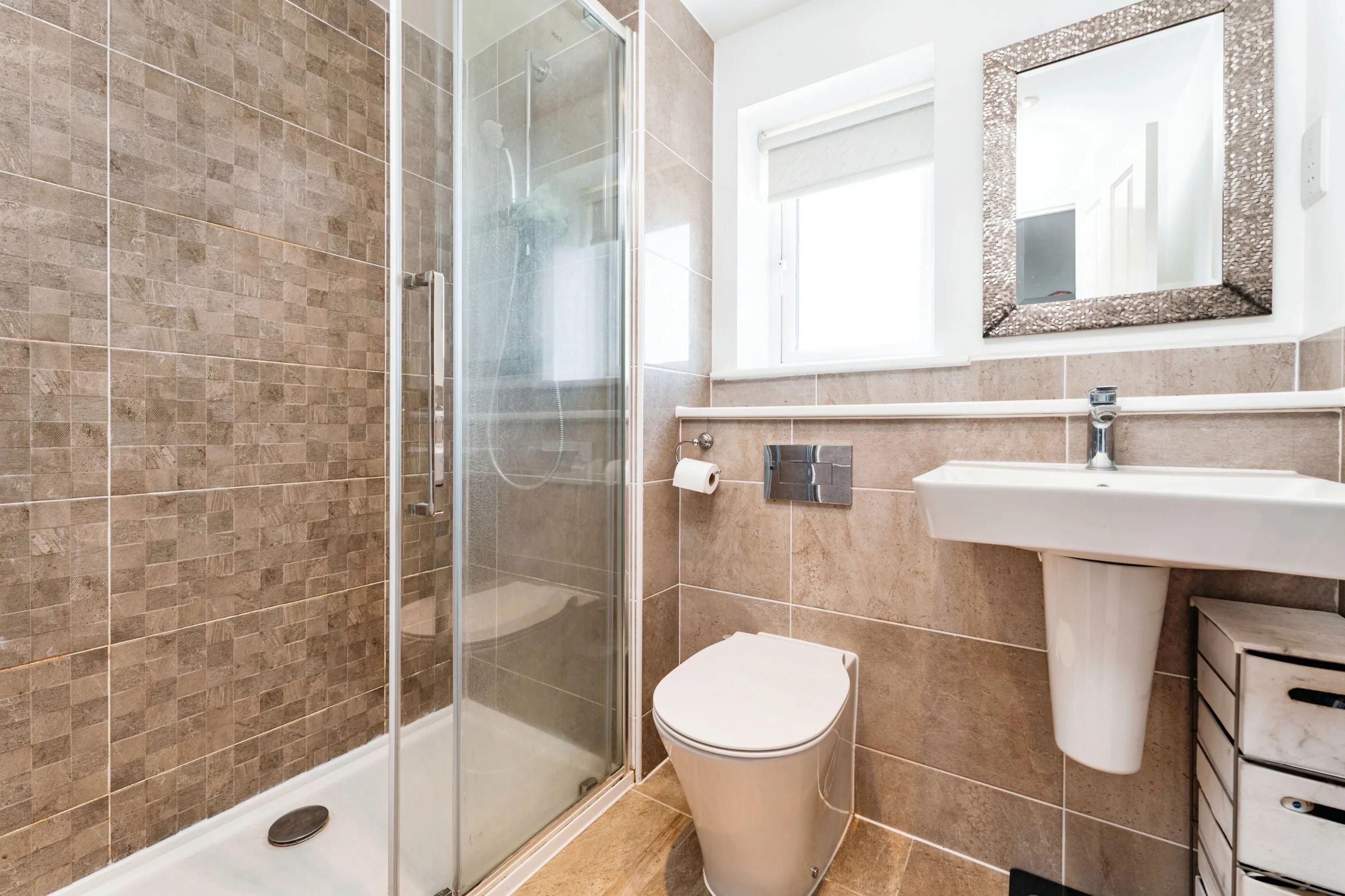 4 bed Detached