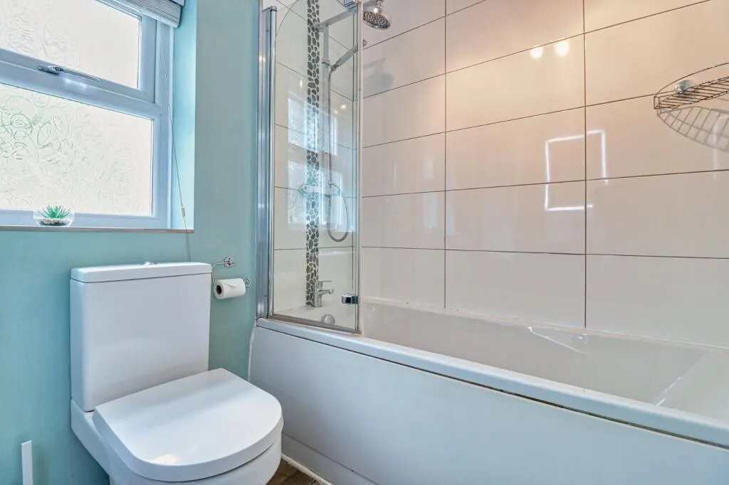 3 bed End of Terrace