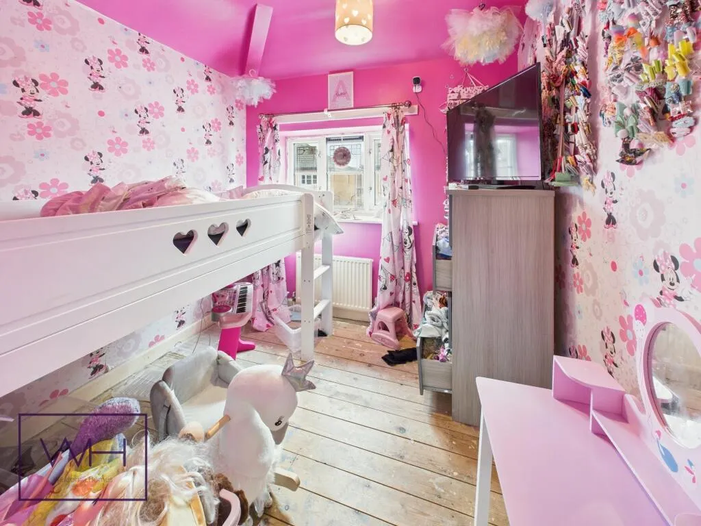 3 bed Terraced
