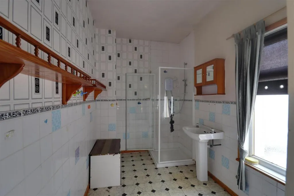 2 bed Terraced
