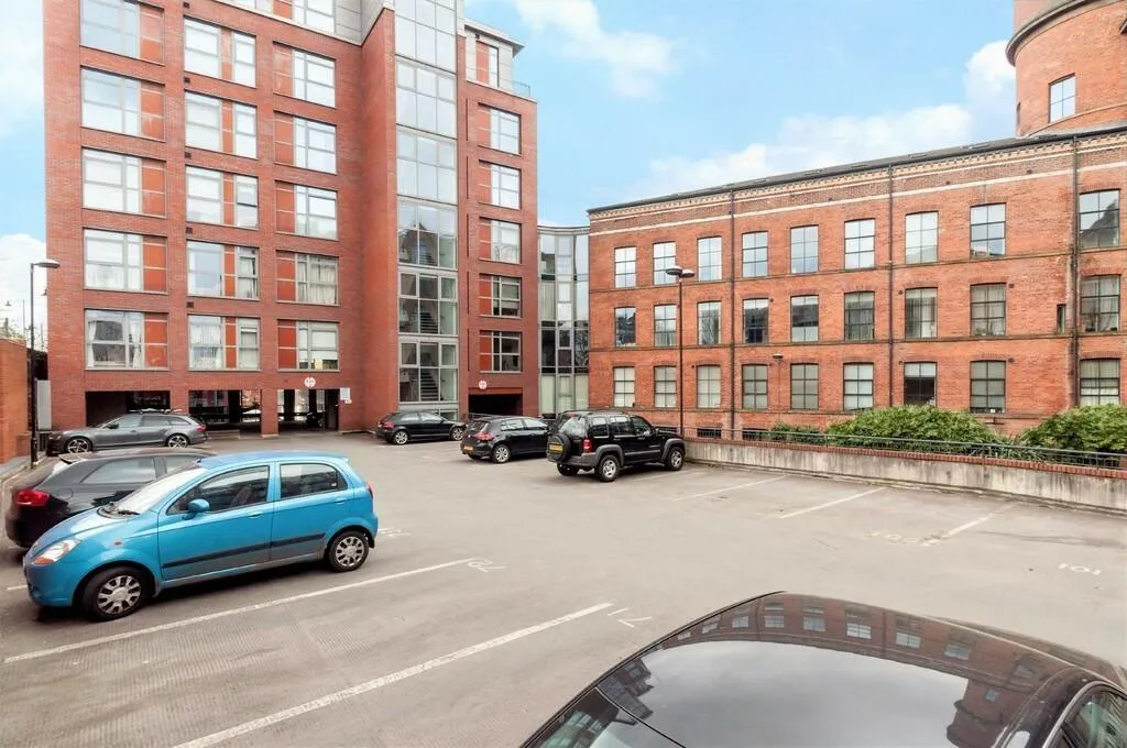 1 bed Apartment