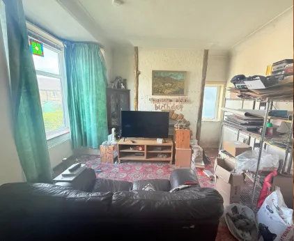 3 bed End of Terrace