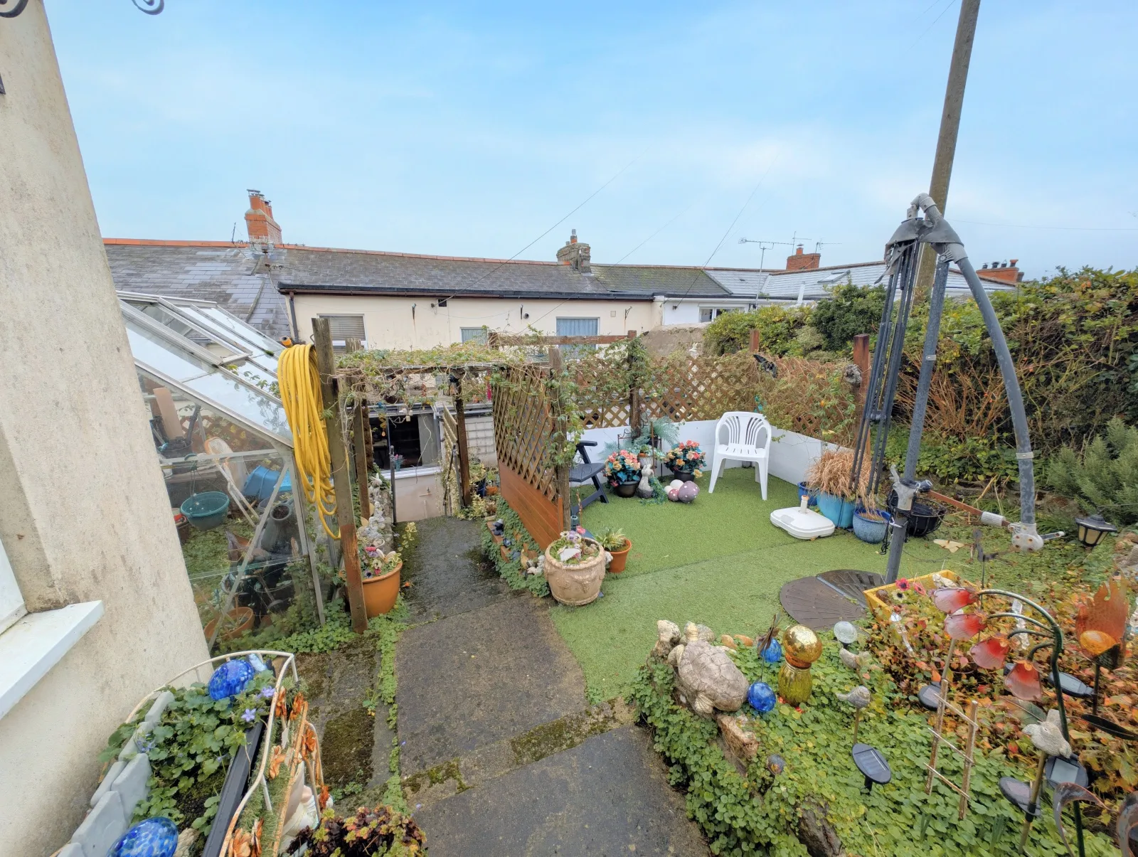 4 bed Terraced