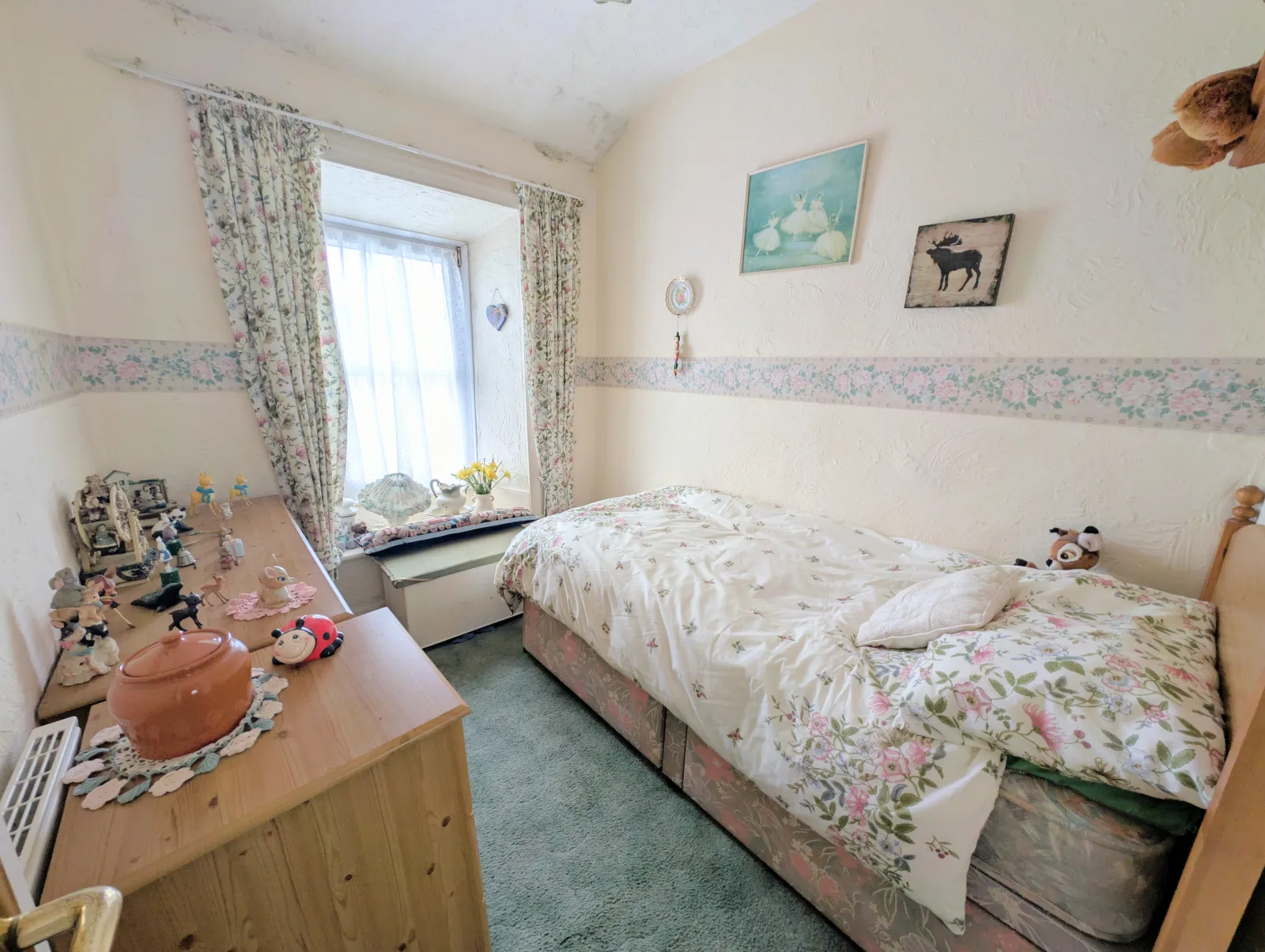 4 bed Terraced