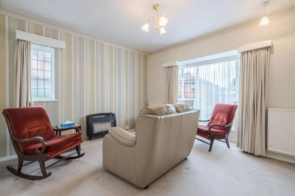 2 bed Detached