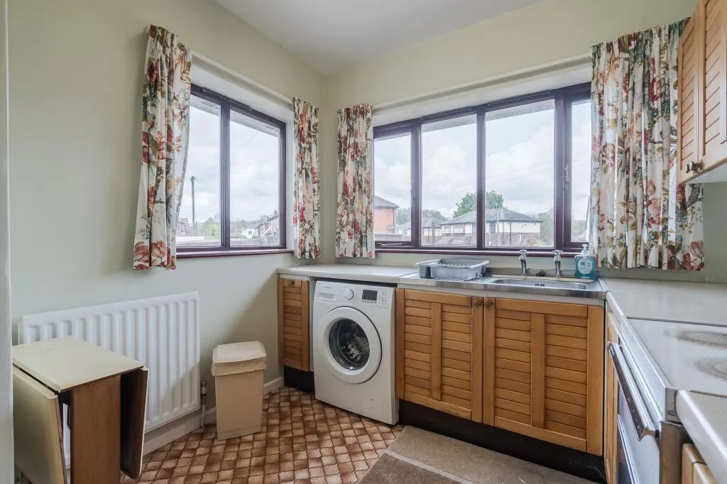 2 bed Detached