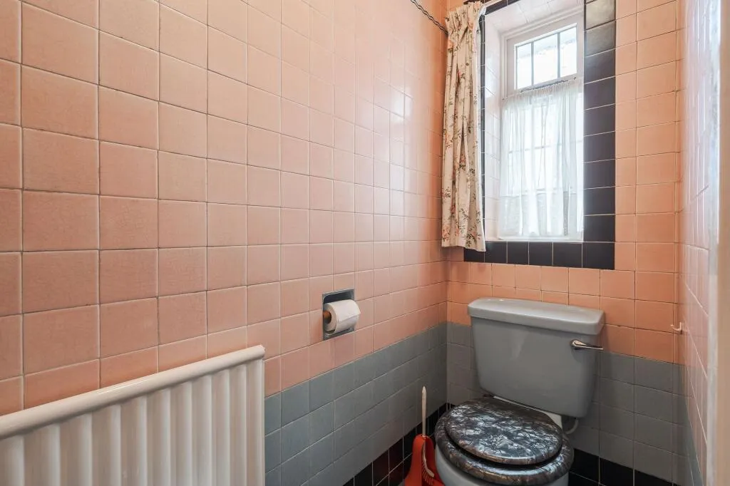 2 bed Detached
