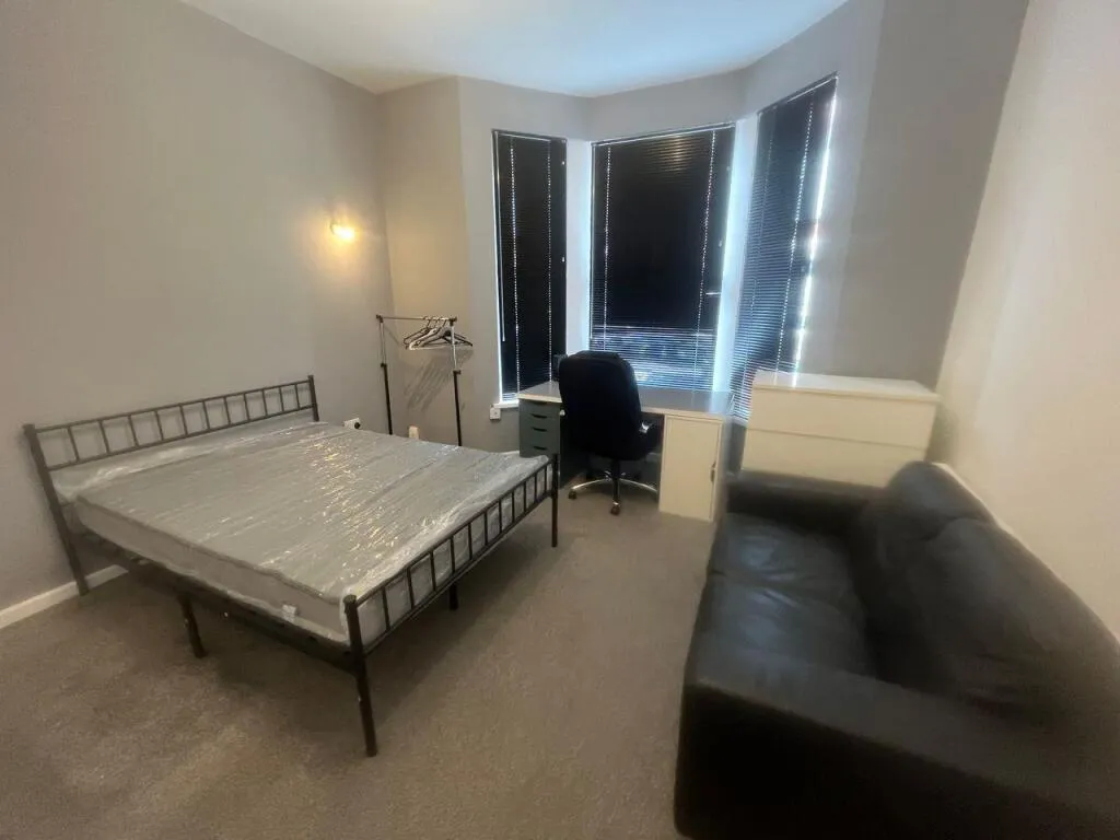 4 bed Terraced