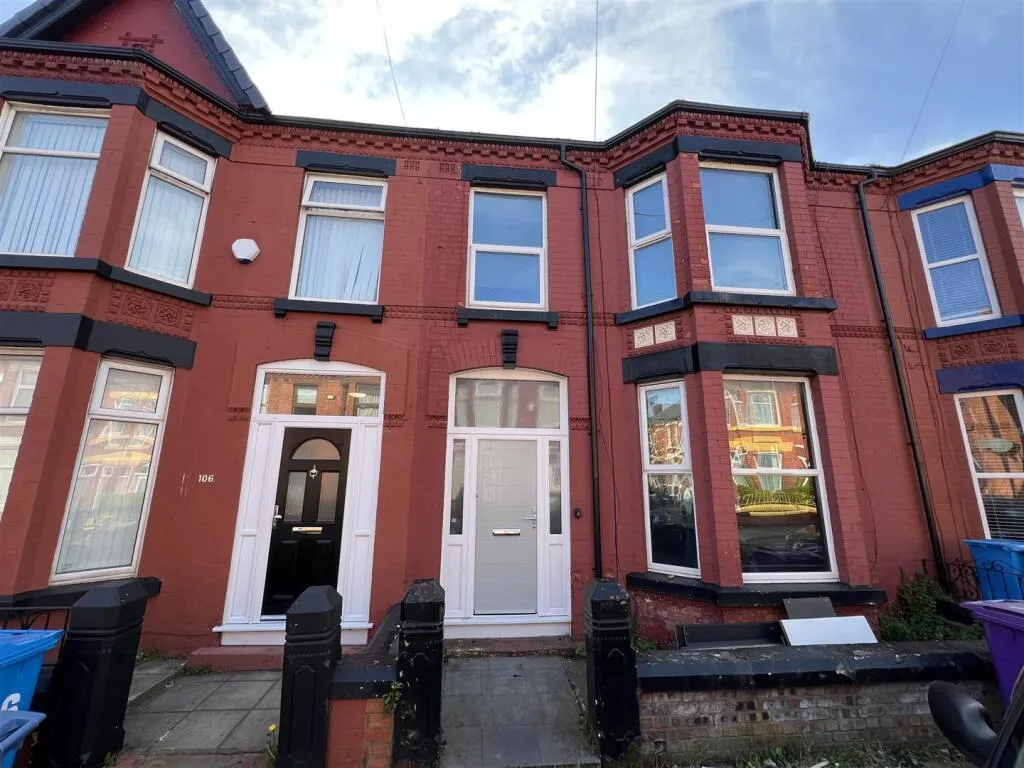 4 bed Terraced