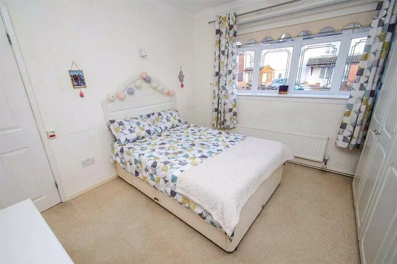 3 bed Semi-Detached Bungalow