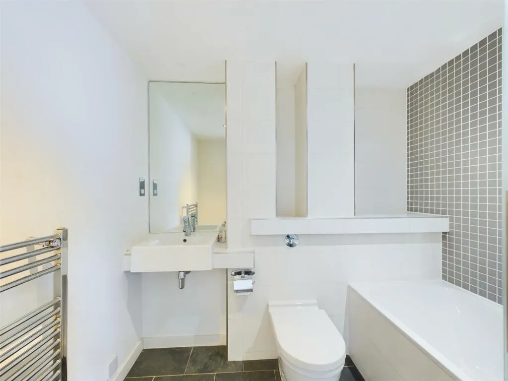 3 bed Apartment