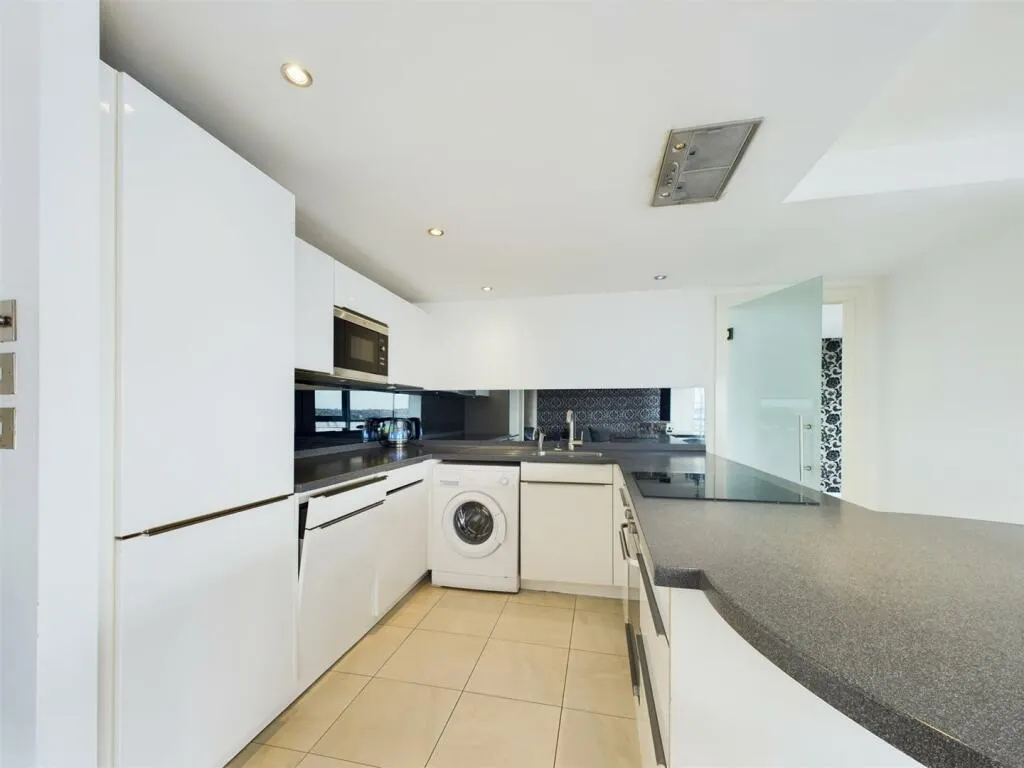 3 bed Apartment