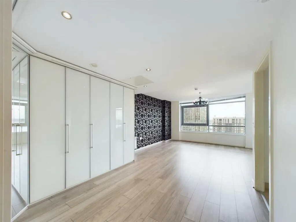 3 bed Apartment