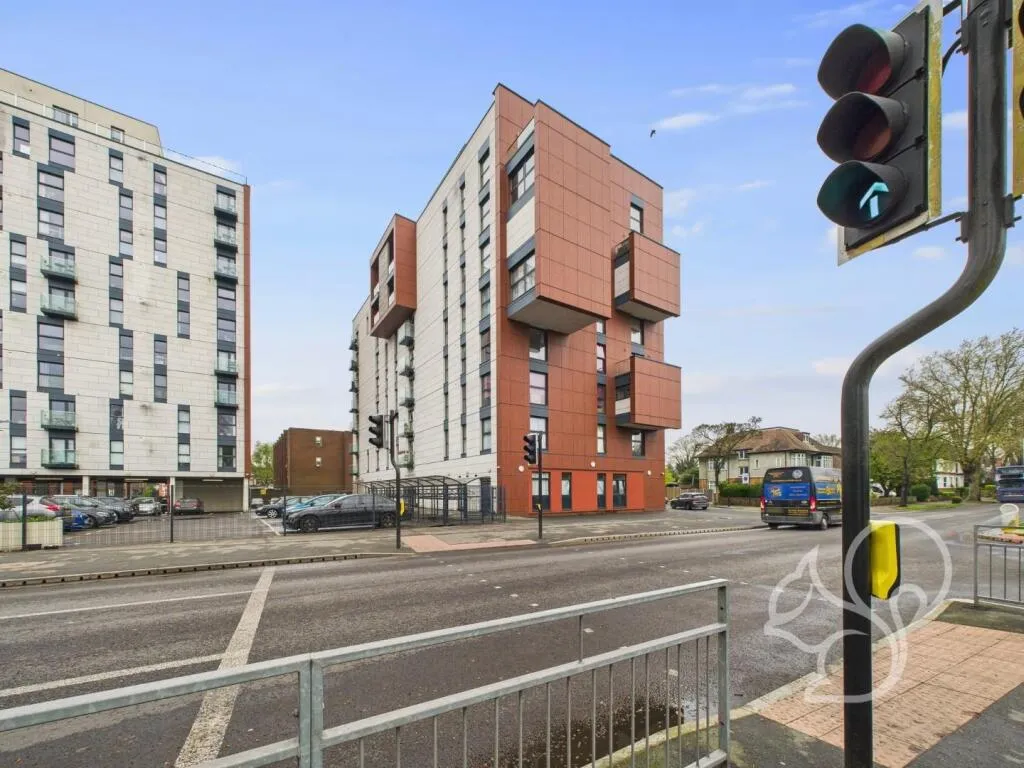 10 bed Block of Apartments
