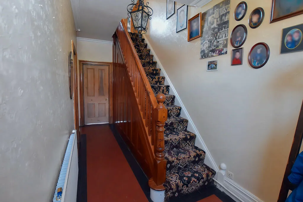 4 bed Semi-Detached