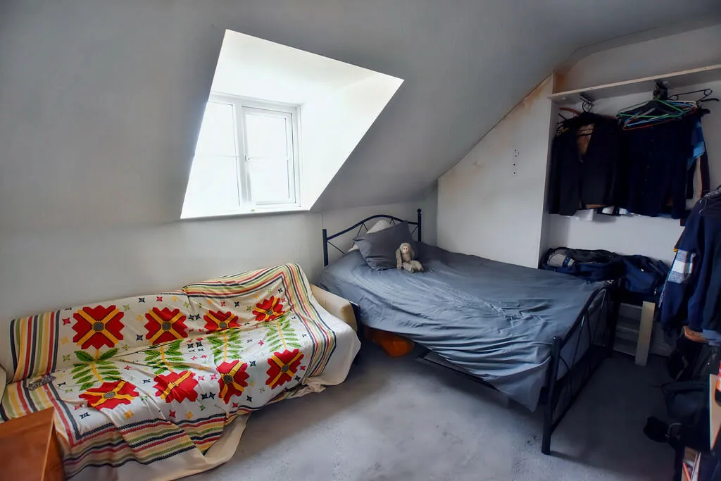 4 bed Semi-Detached