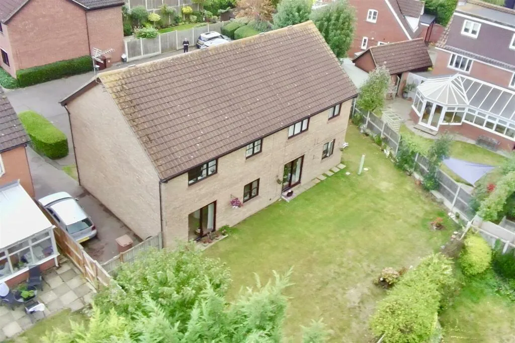1 bed Ground Maisonette